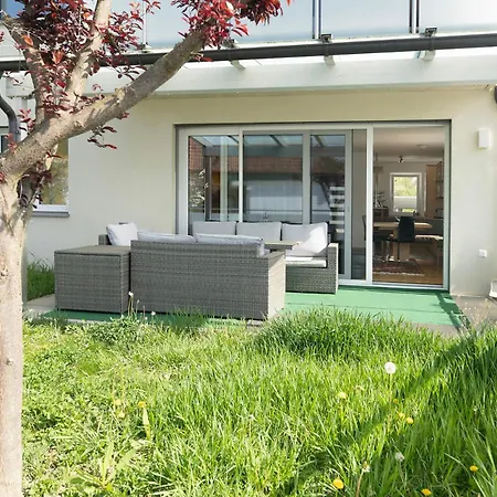 Apartment Mit Garten Dobl-Zwaring Exterior photo