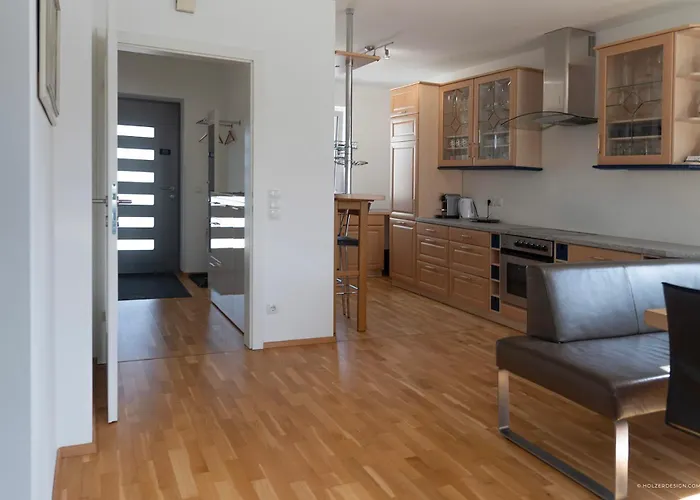 Apartment Mit Garten